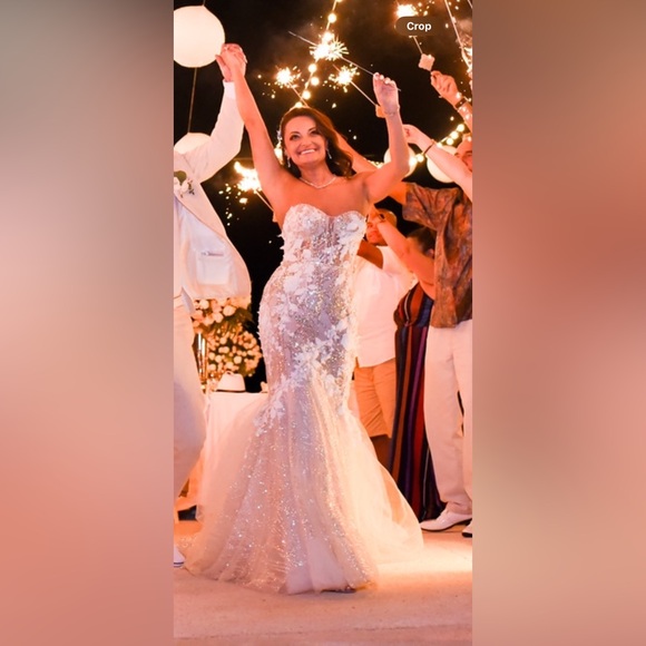 BERTA BRIDAL 19-110 Athens Collection STUNNING gown wedding dress! - Picture 6 of 17